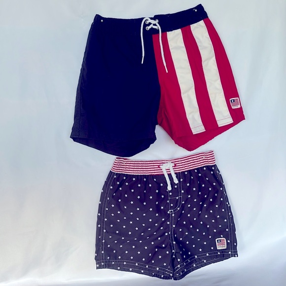 VINTAGE 2002 SET OF 2 BABYGAP PATRIOTIC SWIMSUIT TRUNKS 12-18 MONTHS - LIKE NEW!